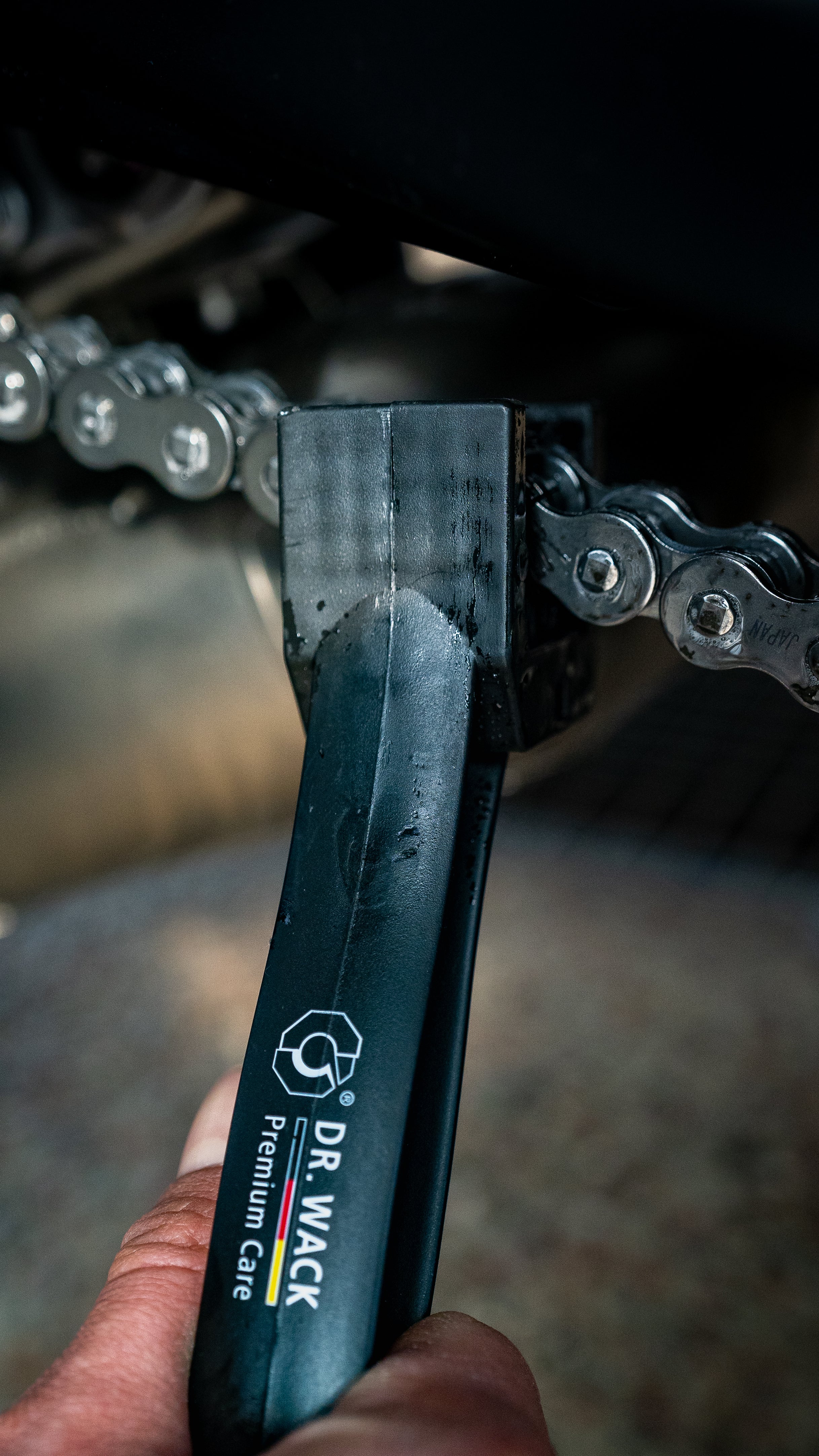 S100 Chain Brush